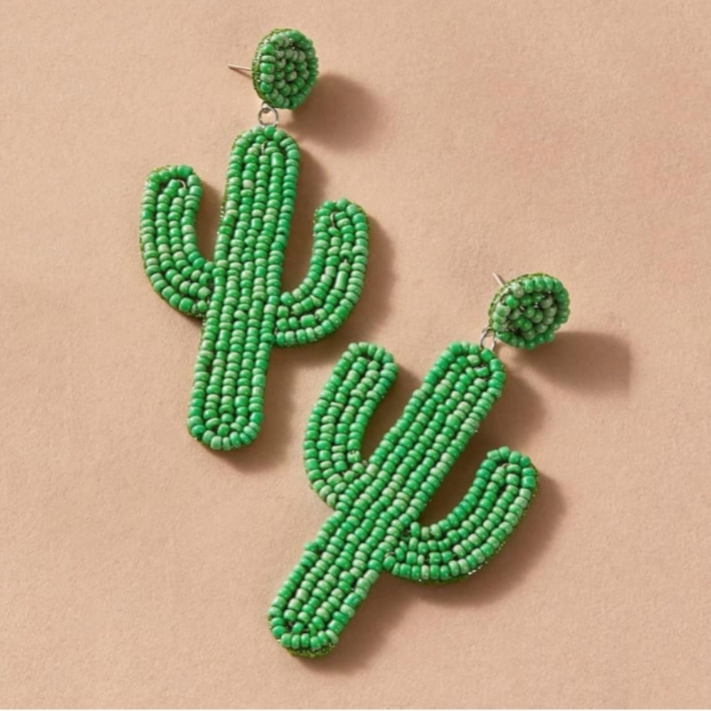 NWT Green Beaded Cactus Earrings Thee Inches - Picture 2 of 9